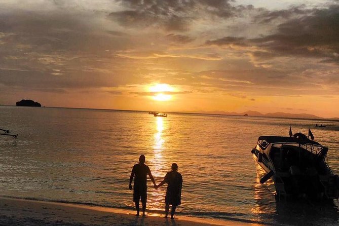 Railay and 4-Island Sunset Speedboat Cruise with Night Snorkel - Chicken Island and the snorkeling stops