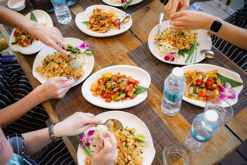 Railay: Hands-On Thai Cooking Class at Railay Beach - Who should book this experience?