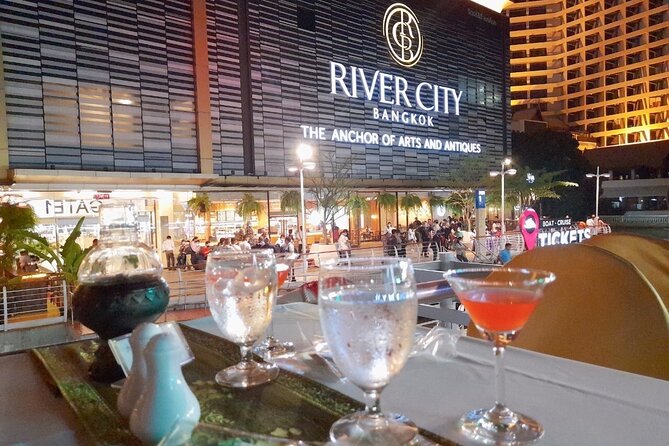 River Star Princess Dinner Cruise: Bangkok Chao Phraya River - Thai performances, Khon masks, and live music