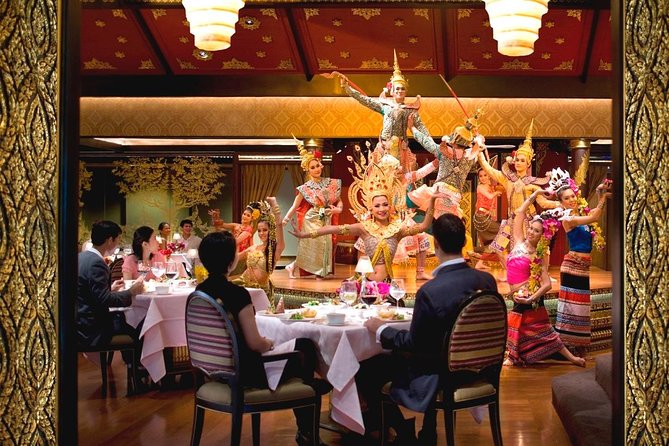 Sala Rim Naam Dinner and Show at Mandarin Oriental in Bangkok - Crossing the river from the Mandarin Oriental