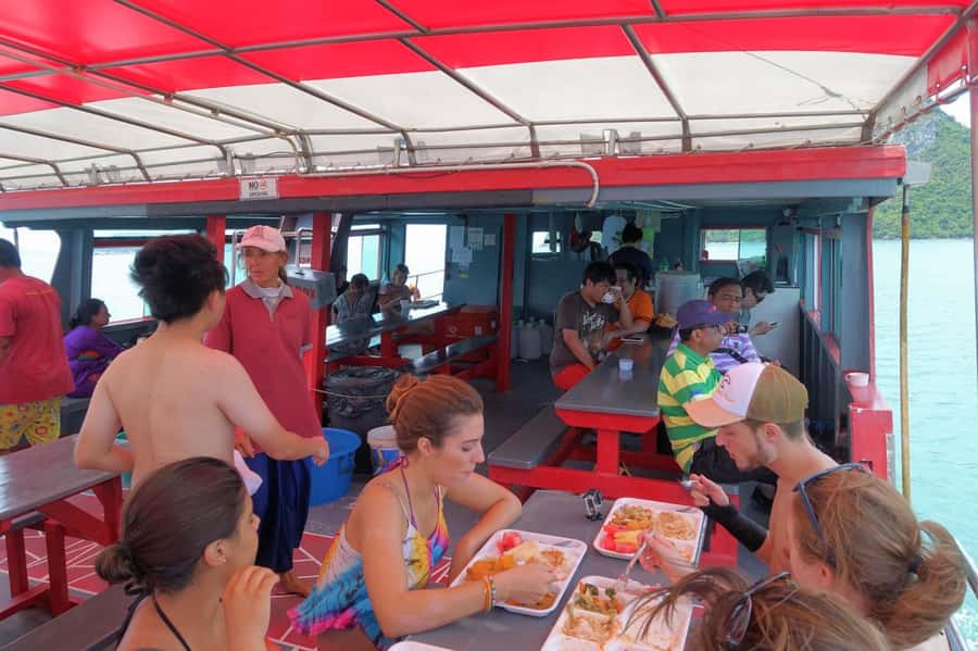 Samui: Angthong Marine Park Boat Tour w/ Transfer and Meals - Breakfast, the 75-minute cruise, and the optional kayak route