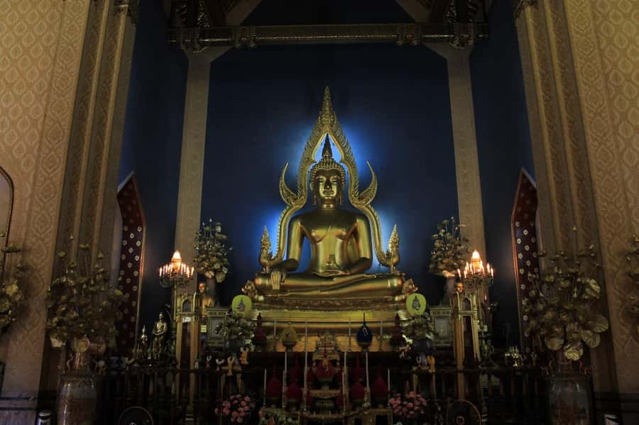 Shared Tour: Wat Pho, Wat Traimit and Wat Benchamabophit - Guides who add real value