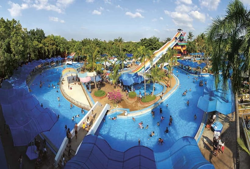 Siam Amazing Park Entry Ticket with Buffet Lunch (NON THAI) - Moving to the amusement park after lunch