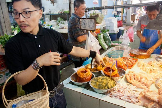 Silom Thai Cooking School with Fresh Market Tour - Dietary Needs and Family Suitability