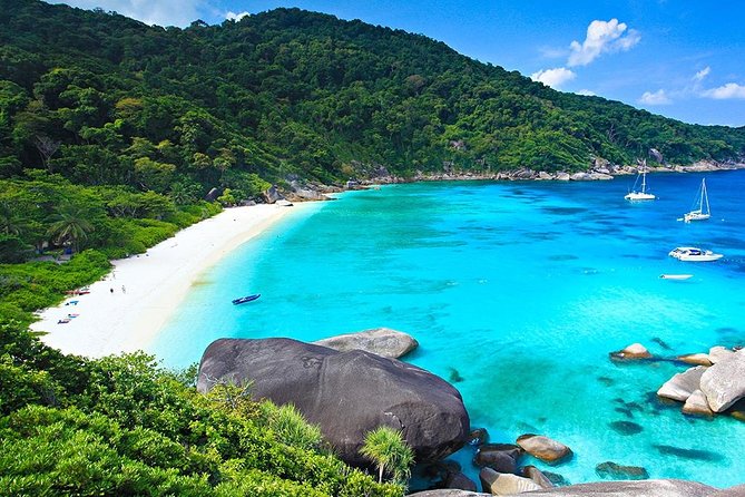 Similan Islands Snorkeling Day Tour from Phuket - The final snorkel at Koh Haa, Islands 5 and 6
