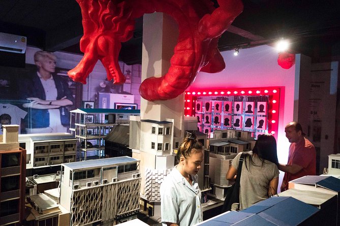 Skip the Line: Patpong Museum Guided Tour - What makes the guides important