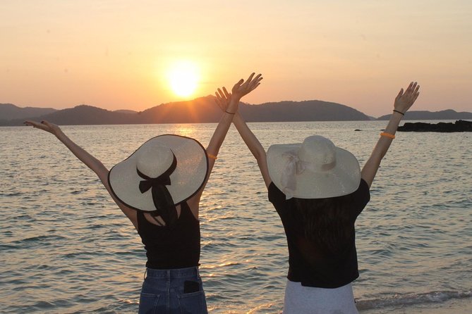 Small Group Phi Phi Islands Sunrise Tour with Seaview Lunch - The crew is a major part of the experience