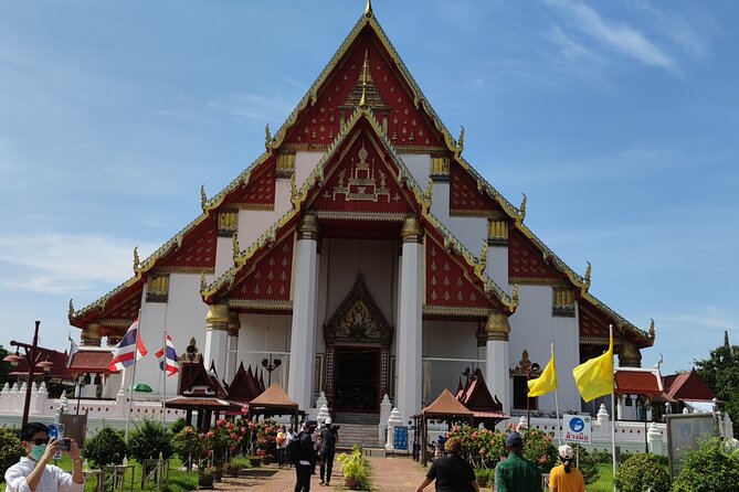 Small Group Tour to Ayutthaya Temples from Bangkok with Lunch - Wat Phra Sri Sanphet and the royal setting