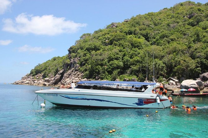 Snorkel and Kayak Trip to Angthong Marine Park by Speed Boat from Koh Phangan - The Emerald Lagoon at Talay Nai