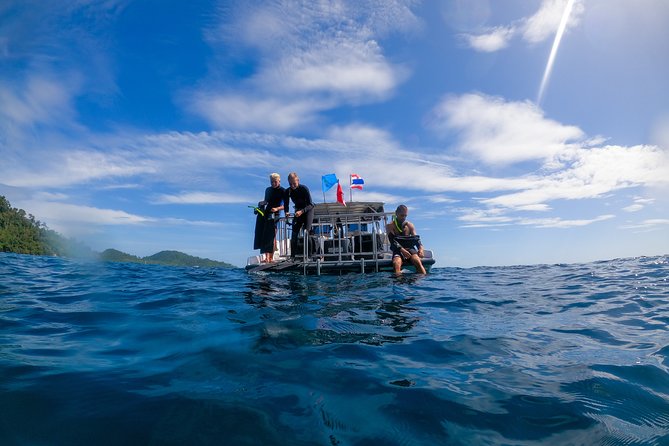 Snorkel in Koh Lanta, Thailand - Guides, equipment, and safety in the water