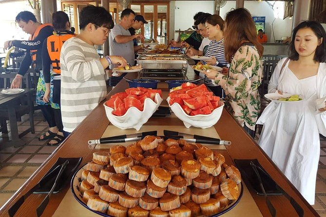 Snorkel Tour to Koh Nangyuan and Koh Tao by Speed Boat from Koh Phangan - Lunch, drinks, and the practical comforts