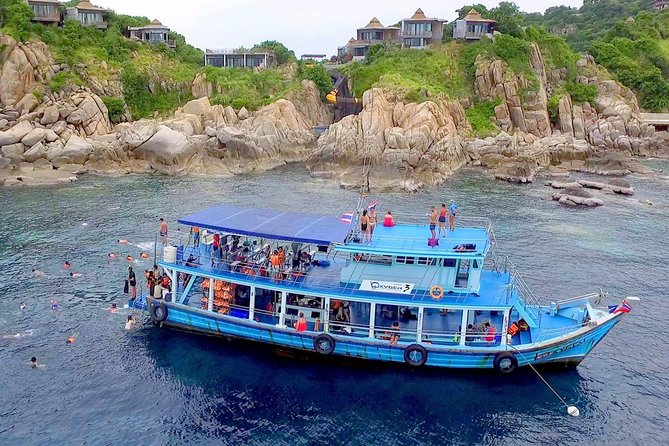 Snorkel Tour to Koh Nangyuan and the hidden bays of Koh Tao onboard the Oxygen - Four Koh Tao bays, each with a different feel