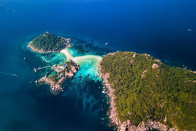 Snorkeling and Kayaking Tour at Angthong Marine Park by Speedboat from Koh Samui - Ko Mae Ko brings more water-level scenery