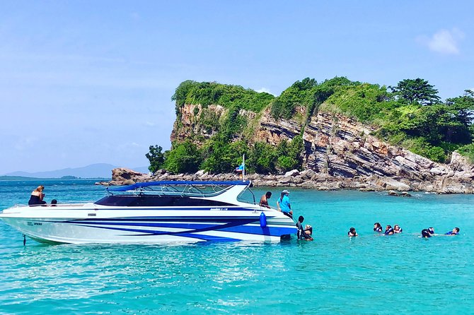 Snorkeling & Island Hopping - Crew service and communication