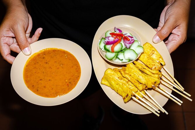 Southern Flavors Phuket Food Tour with 15+ Tastings - Roti, curries, and the sweet course