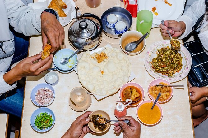 Southern Flavors Phuket Food Tour with 15+ Tastings - Who should take this tour?