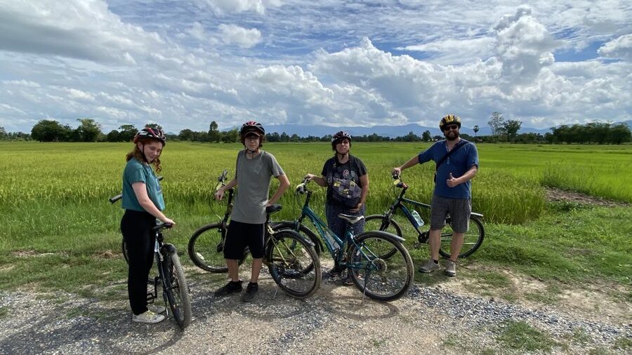Sukhothai: Historical Park & Countryside Cycling Tour - Why cycling gives Sukhothai a better shape