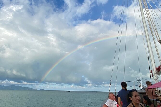 Sunset Dinner Cruise - The crew and the feel on board