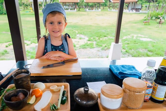 Sunset Thai Cooking with Grandma - Farm & Evening Feast - Group Size, Teaching Style, and Atmosphere