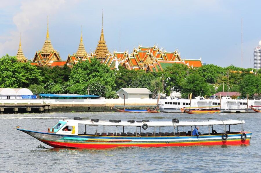 Talat Noi I A Journey Through Art and Culture l Bangkok - Starting at Saphan Taksin and taking the river route