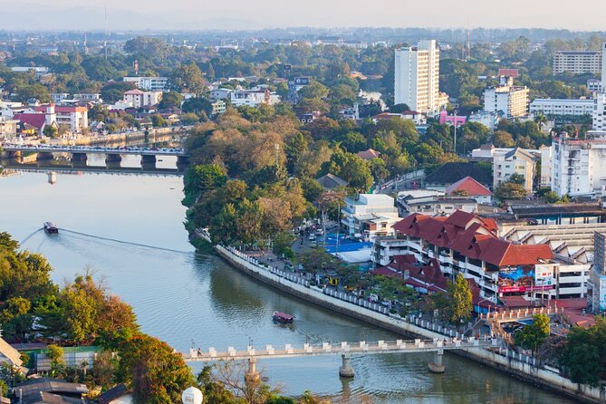 Taste of Chiang Mai: Michelin Guide Street Food Small Group 2Hr - Warorot Market, or Kad Luang