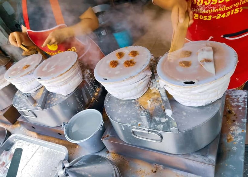 Taste of Chiang Mai: Michelin Guide & Street Food Tour - Thana Ocha Noodle and the Hakka pink noodle bowl