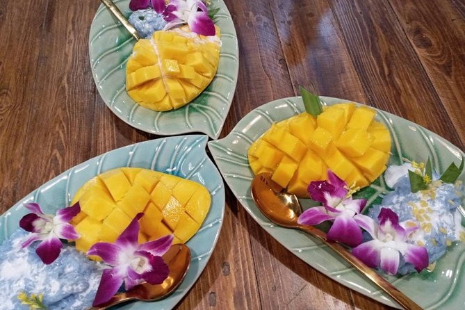 Thai Cooking Class at Tingly Thai Cooking School in Bangkok - Four dishes, with a different curry each day