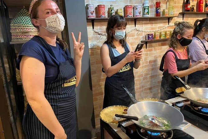 Thai cooking class experience in Bangkok with Tingly Thai cooking school - Tom yum soup and the balance of Thai flavors