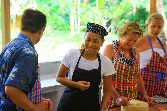 Thai Cooking Class in Khao Lak by Amazon Prime Series Chef - Key points at a glance