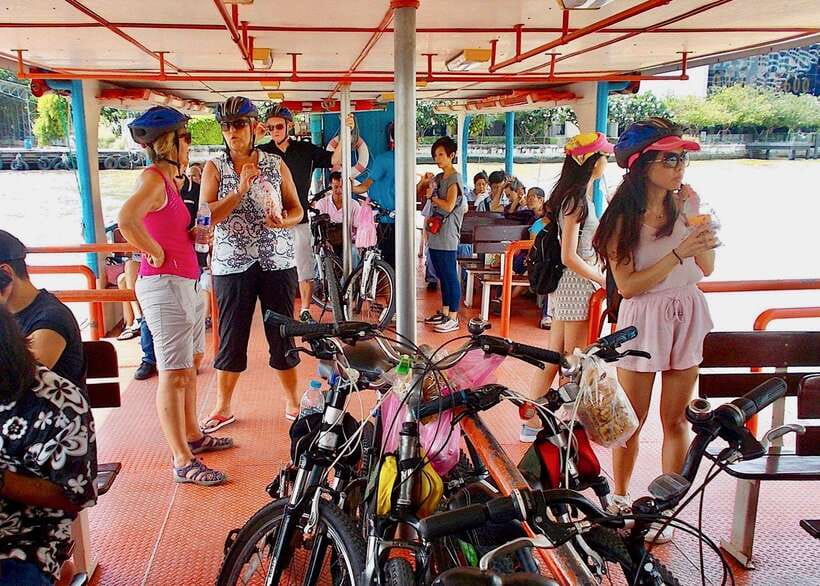 Thai culture and Bangkok local life guided bike tour - Returning along the river cycle path