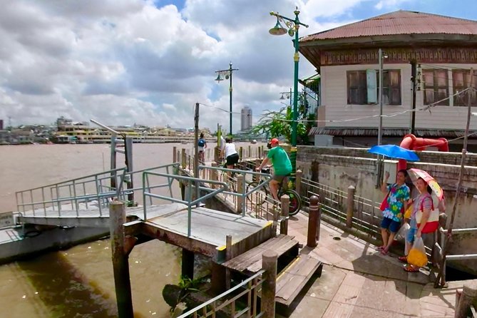 Thai Culture and Local Life 4- Hour Bangkok Bike Tour - What the guides add to the ride