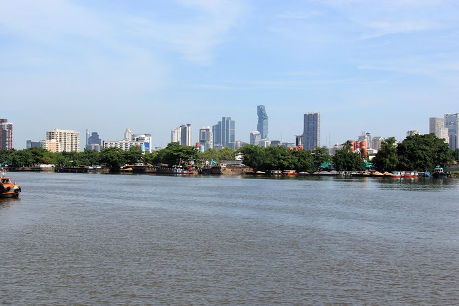 The Original Bicycle Tour in the Green Jungle of Bangkok - Wooden bridges, canals, and village life