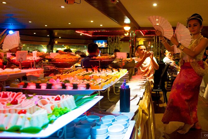 The White Orchid River Dinner Cruise Experience - Bangkok’s Sights from the Chao Phraya