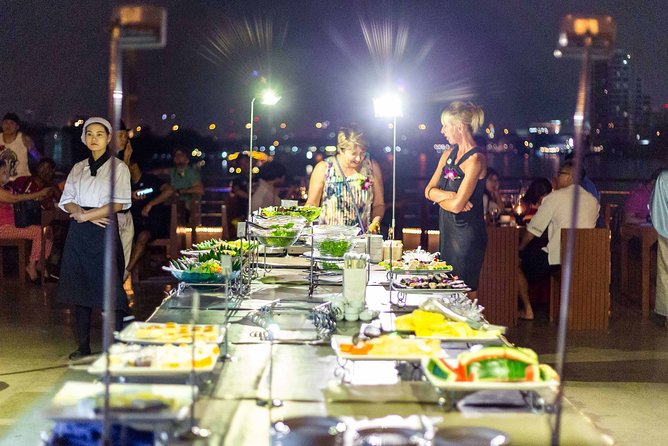 The White Orchid River Dinner Cruise Experience - Service, Group Size, and Overall Comfort