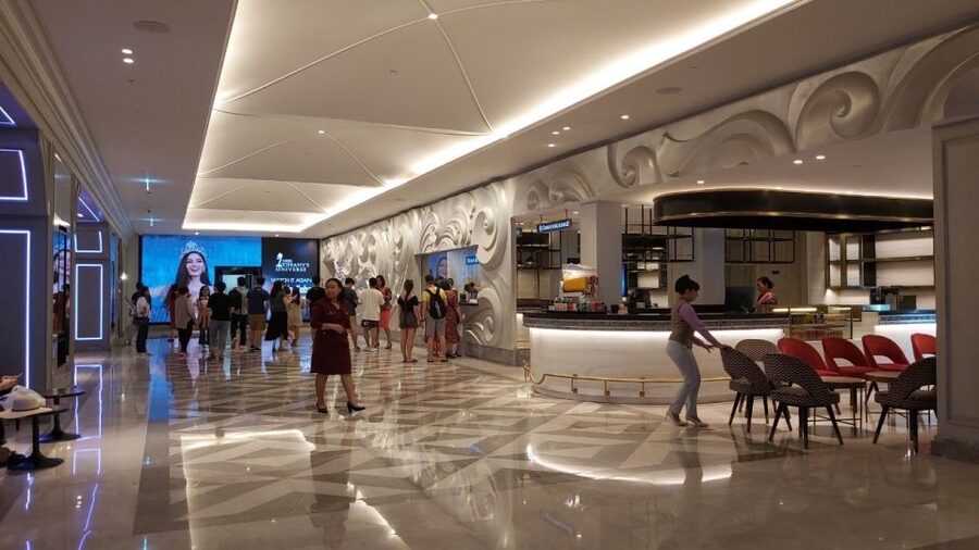 Tiffany's Show Pattaya: Cabaret Show Entry Ticket - The Audience and Family-Friendly Atmosphere