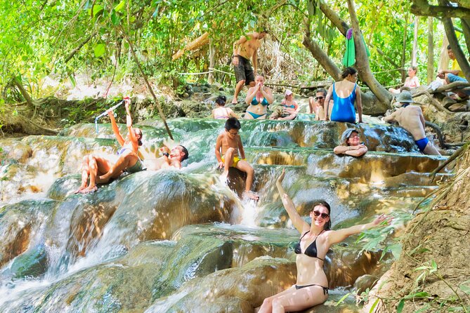 Tiger Cave Temple, Emerald Pool & Hot Springs Tour from Krabi - Guides, drivers, and the small-group feel