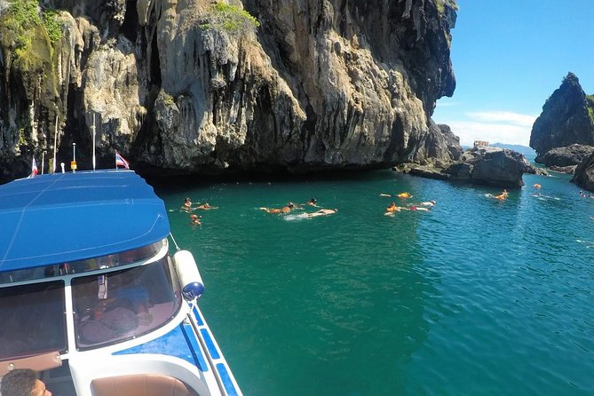 Tin Adventure Sea Tour to 4 Islands & Emerald Cave from Koh Lanta - Koh Kradan, lunch beside a superb beach