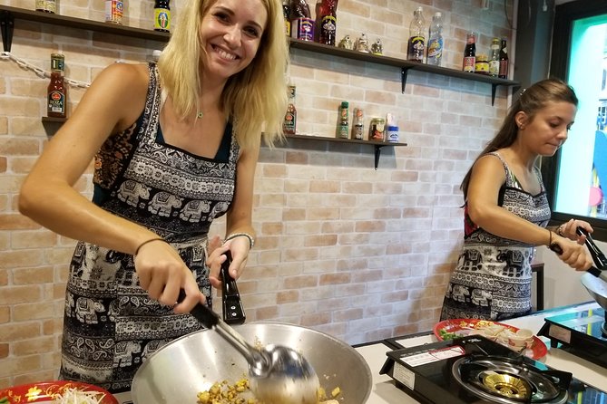 Tingly Thai Cooking Class with Morning Market Tour - Vegetarian, allergy, and halal considerations