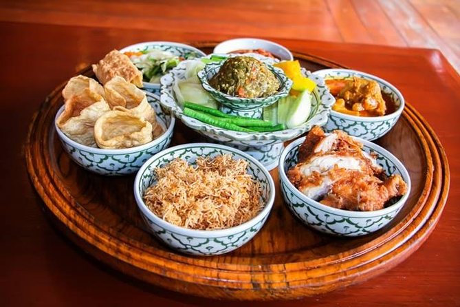 Traditional Khantoke Dinner and Show from Chiang Mai - Key points at a glance