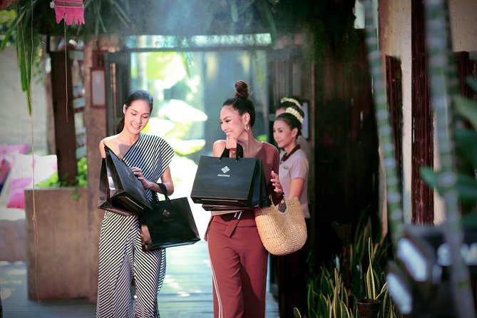 Traditional Thai Massage at award winning Fah Lanna Spa - Old City branch - A Thai-inspired spa setting in the Old City