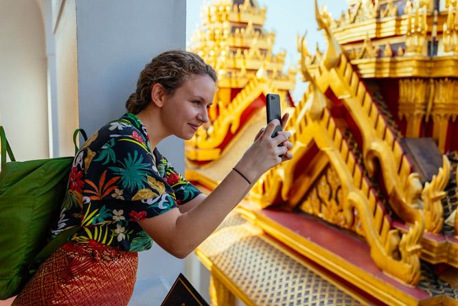 Treasures of Bangkok: Buddhism & Monks Private Tour - Climbing to Wat Saket’s Golden Mount