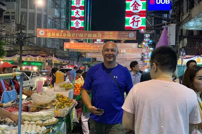 Tuk-tuk tour Bangkok by Night with Chinatown meal and hotel transfers - The Giant Swing and the old city streets