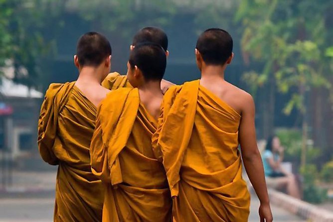 Visit temples in and around Bangkok with a former monk of 10 years - Key points about this Bangkok temple tour