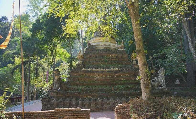 Wat Phra That Doi Suthep & Wat Pha lat Evening Tour & Guide - What the $25 price really covers