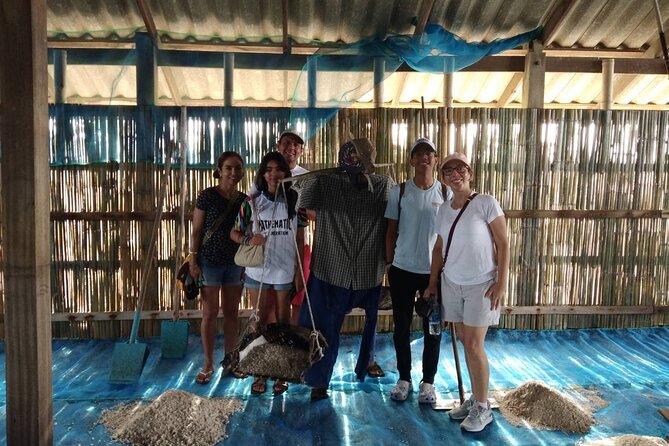 Wheelchair & Luxury Tour to Floating & Railway Markets - Damnoen Saduak Floating Market by motorboat