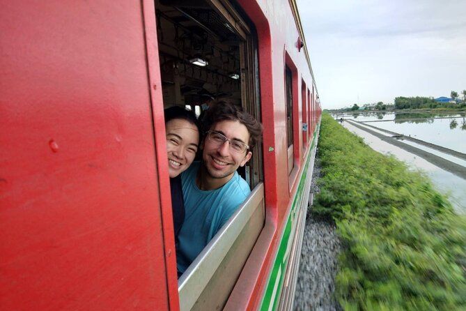 Wheelchair & Luxury Tour to Floating & Railway Markets - Wheelchair planning and the difference between tour options