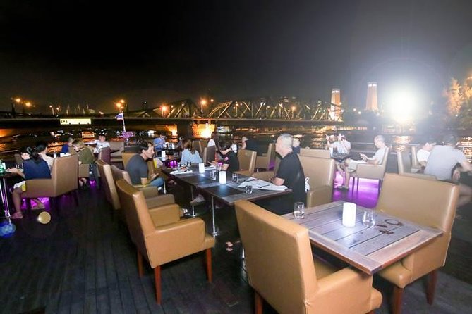 Wonderful Pearl Dinner Cruise - Live music and the Thai dance show