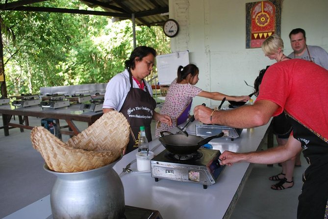 Ya Thai Cookery School Class in Krabi - How much value do you get for $45.99?