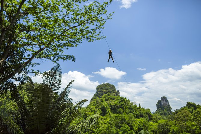 ZONE A PACKAGE Zipline Adventure - Guides who make the experience work